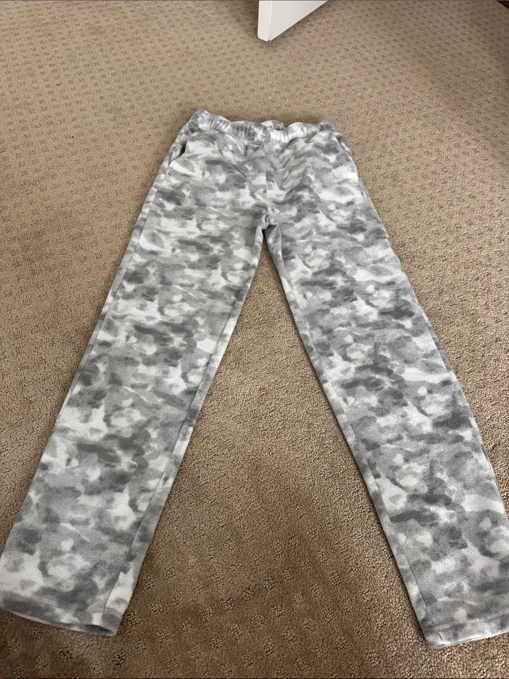 Old navy boys pull on gray camo fleece pants